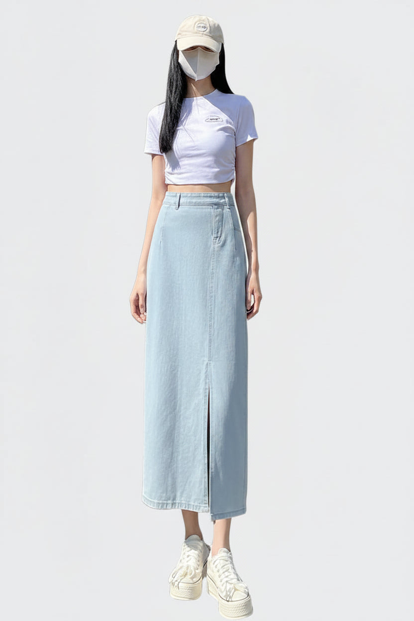Women’s Light-Wash Front-Slit Denim Maxi Skirt